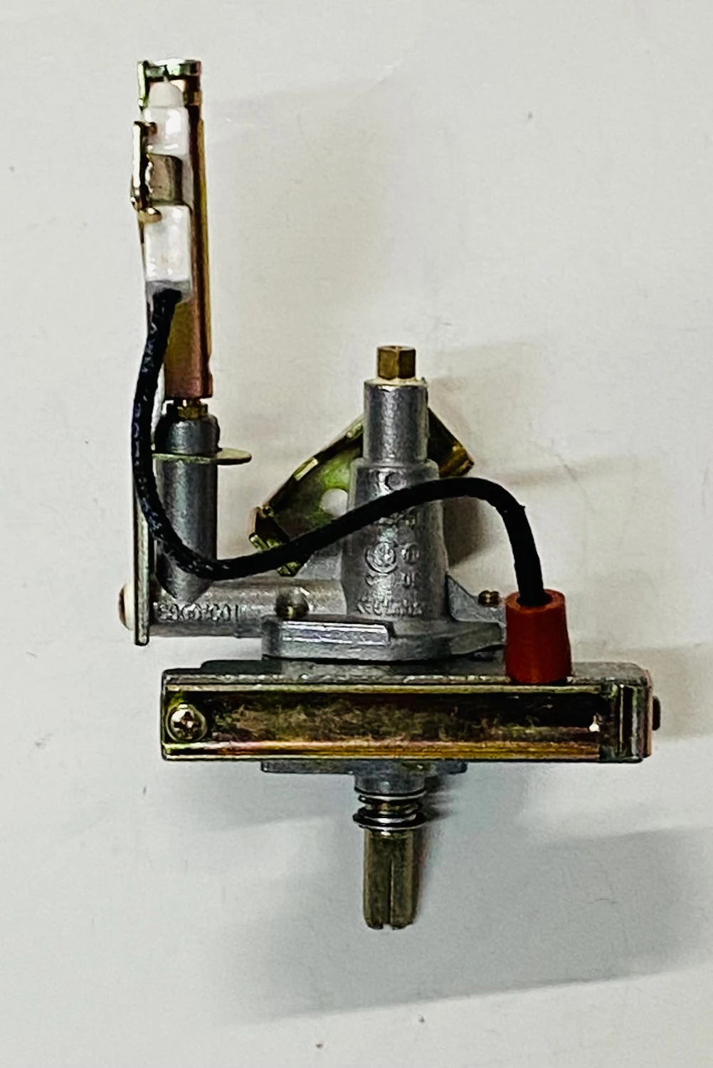 RCS Main NG Valve RON27A, 30A, 36A, 38A, 42A, Cutlass Series - RONO46