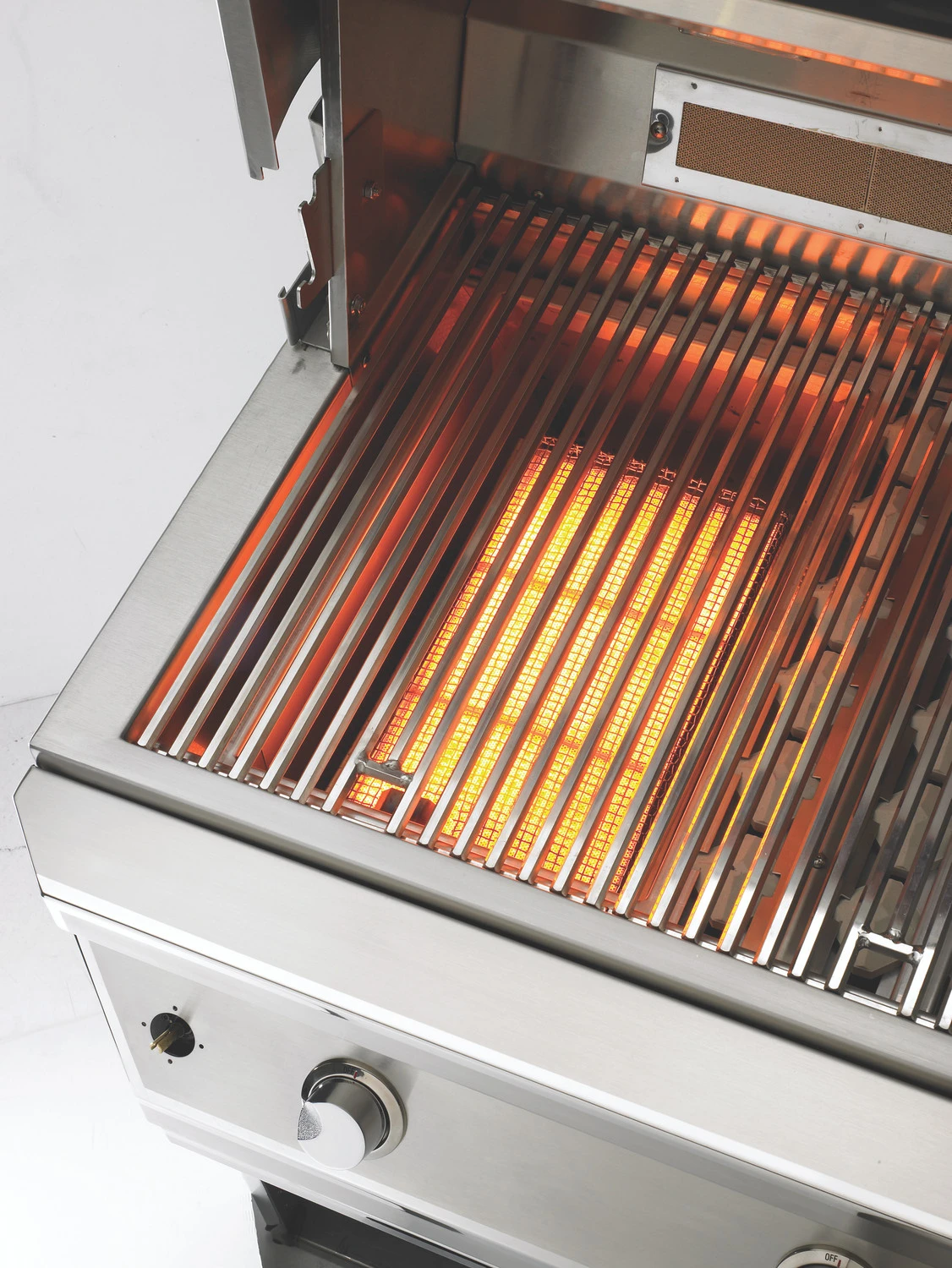 Twin Eagles 30" Grill With Rotisserie And Sear Zone On Cart With 2 Drawers, 1 Door - TEBQ30RS-C-TEGB30SD-B 4 Twin Eagles 30" Grill With Rotisserie And Sear Zone On Cart With 2 Drawers, 1 Door - TEBQ30RS-C-TEGB30SD-B - Image 4